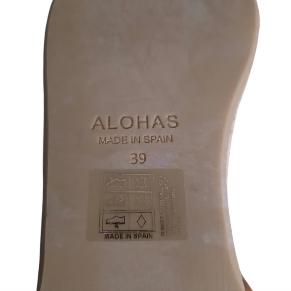 Alohas Paw Paw Sandal in Spritz Size 9